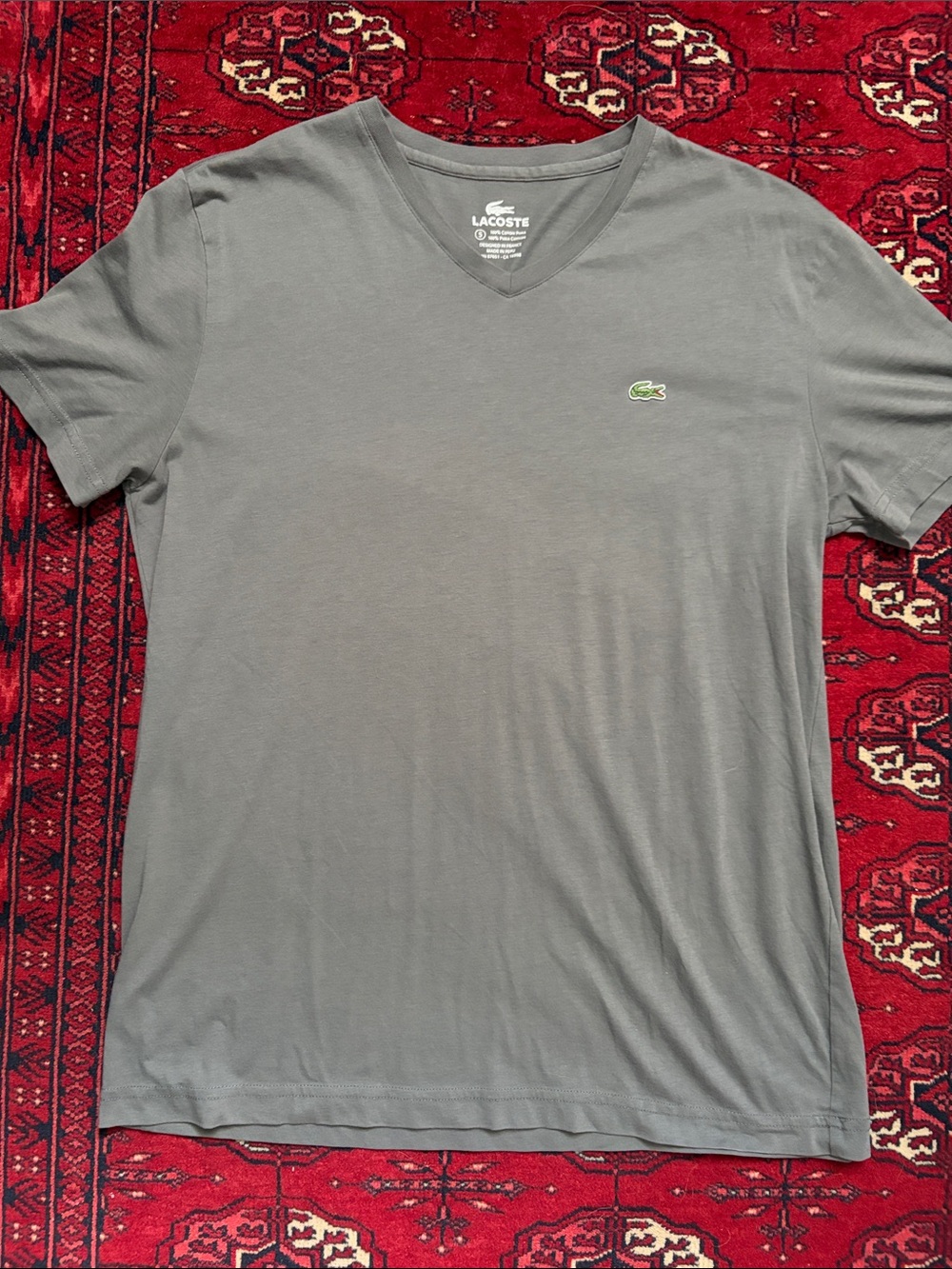 Lacoste Men's V-Neck Short Sleeve Tee in Gray with Green Crocodile NEW